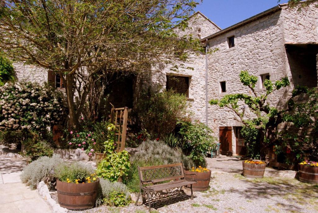 Hotel Mas De L'espaire 3*